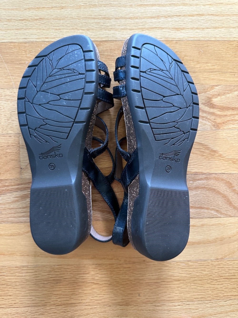 Dansko strappy leather sandals - Picture 2 of 4